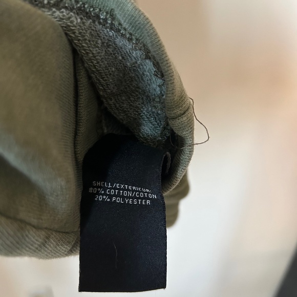 Ruffled drop shoulder crop sweatshirt - Picture 3 of 6